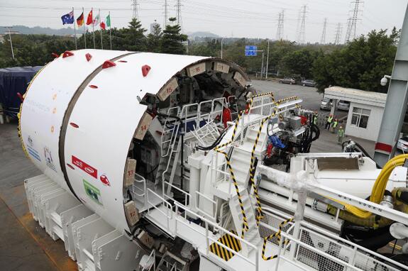 中鐵集團盾構(gòu)機油品品質(zhì)監(jiān)測系統(tǒng)安裝服務(wù)案例