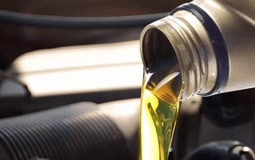 車主在機油粘度上有很多可供選擇的原因是什么？